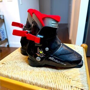 Nordica Black and Red Child Ski Boots Size 185-195mm